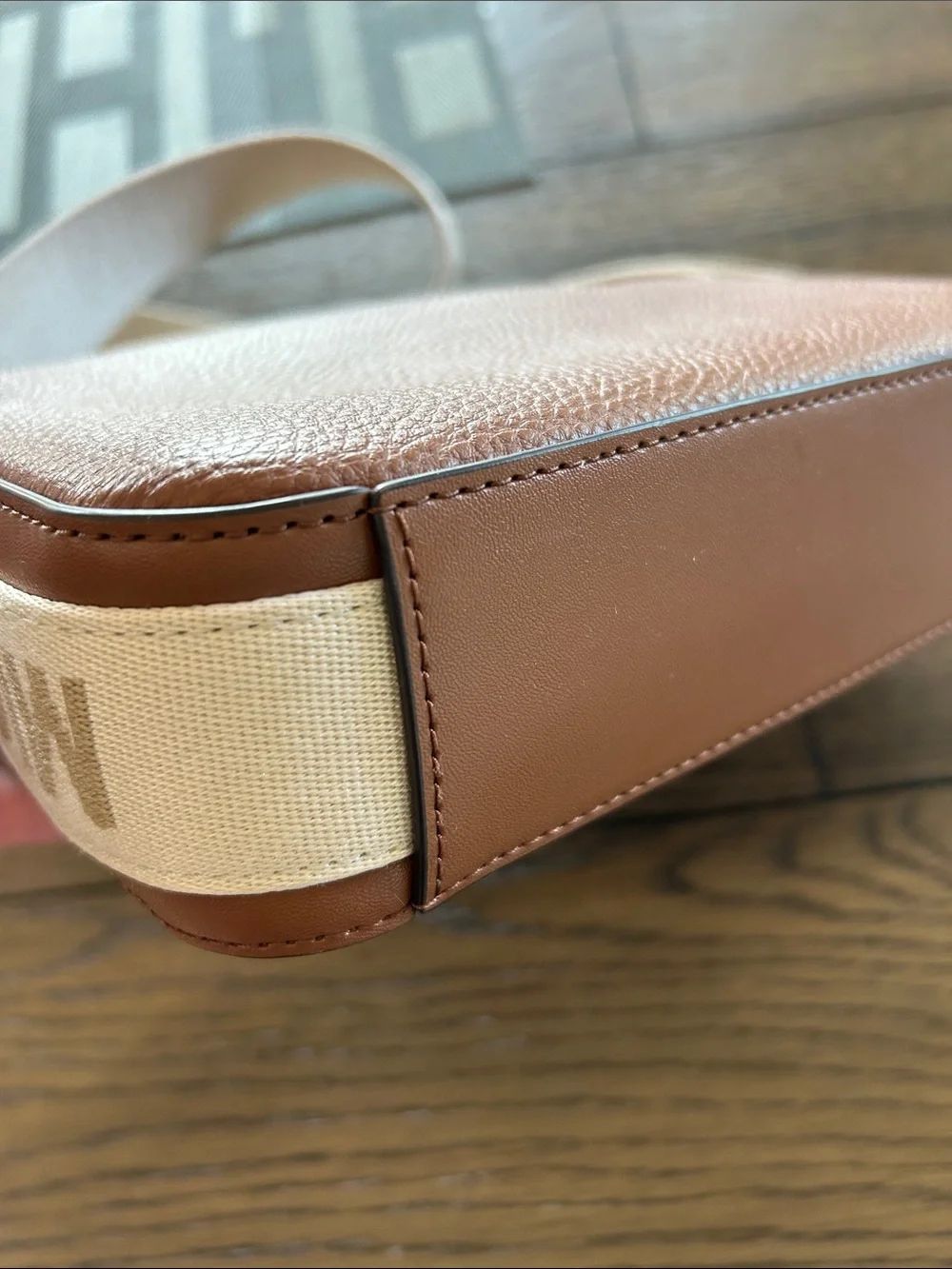 Michale Kors Jet Set Crossbody